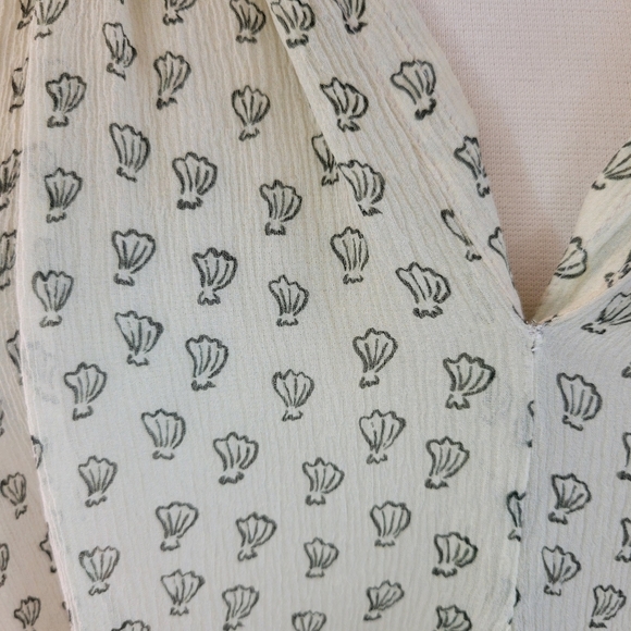 Samuji V Neck Semi Sheer Flowy Allover Print Blouse M - Picture 10 of 14